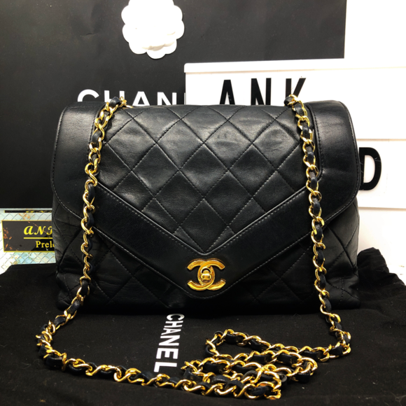 CHANEL Handbags - Chanel Vintage Classic Flap Quilted Matelasse medium chain shoulder bag